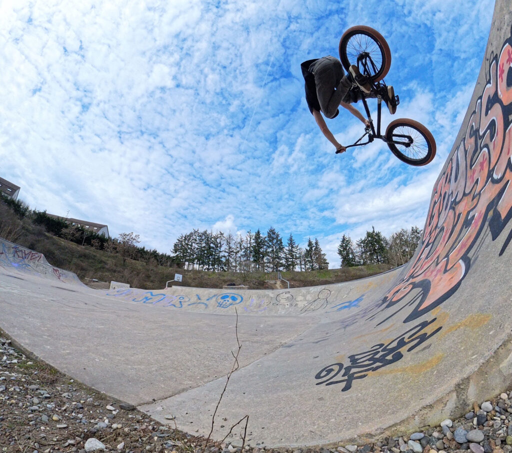Dominik-Wrobel-woozybmx